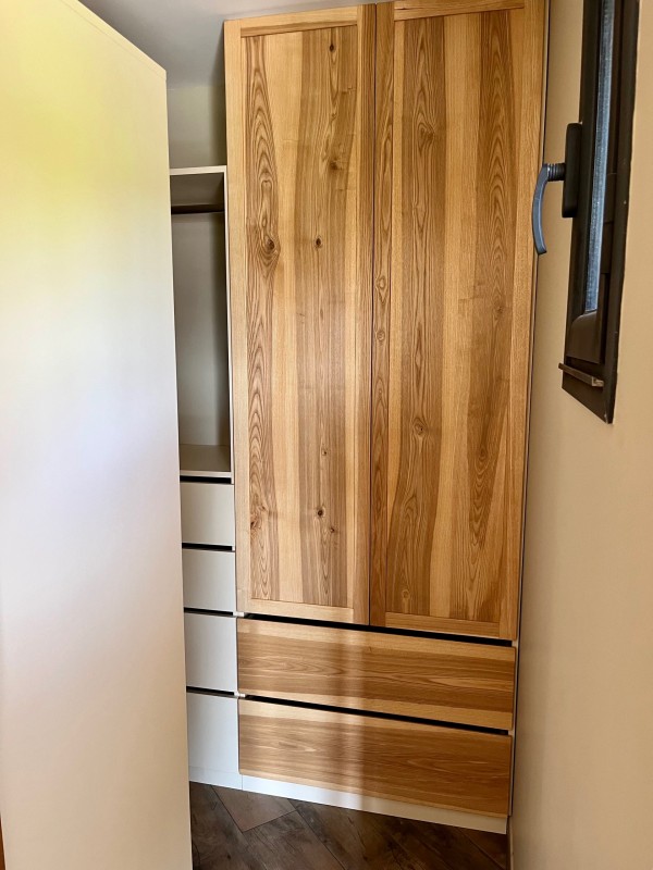 Création sur mesure d'un dressing par des ébénistes de métier à Avignon, Pernes les Fontaines, le Thor