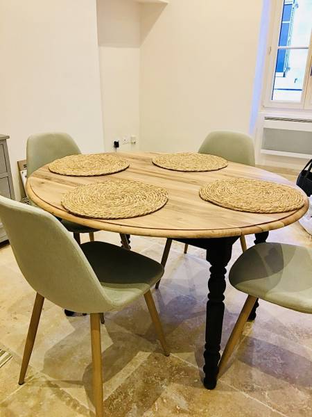 Création de mobilier contemporain sur mesure sur les secteurs proche de Monteux, Mazan, Velleron et Bédoin