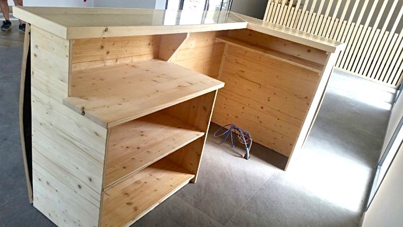 Conception et réalisation d'aménagements intérieurs pour les professionnels autour d' Avignon dans le Vaucluse, le Luberon et les Alpilles